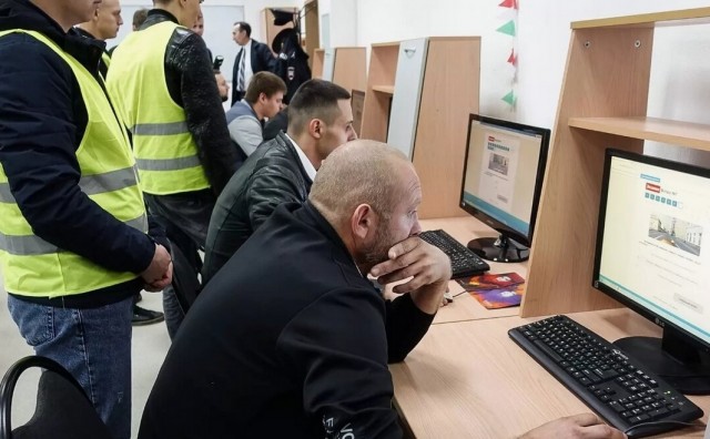 В Подмосковье таксистов, которые не прошли аттестацию, будут штрафовать на 5000 рублей