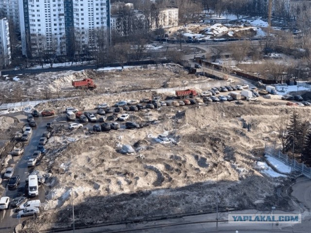 Треть автомобилей, которые стоят во дворах, вообще никогда не выезжают оттуда