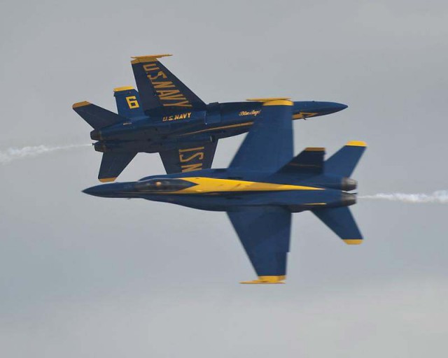 Шоу пилотажной группы Blue Angels