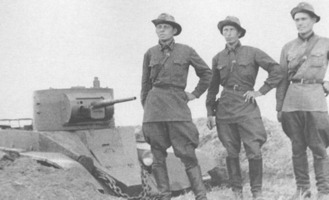 БТ-5 глазами его командира на фоне японского танка «Ха-Го»