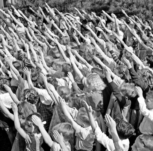 История в фотографиях