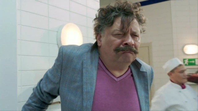Кто чем на кухне орудует?
