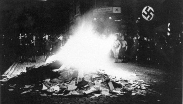 А под одеялкой молиться нельзя?