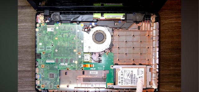 Китайская компания создала ноутбук-«чемодан» с 64-ядерным CPU и десктопной RTX 4080