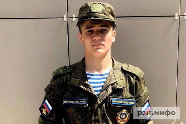 В рязанской воинской части сослуживец случайно застрелил 18-летнего срочника — парень на ходу заряжал автомат