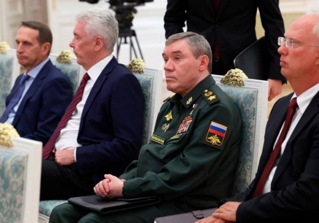 А где Железный Димон?