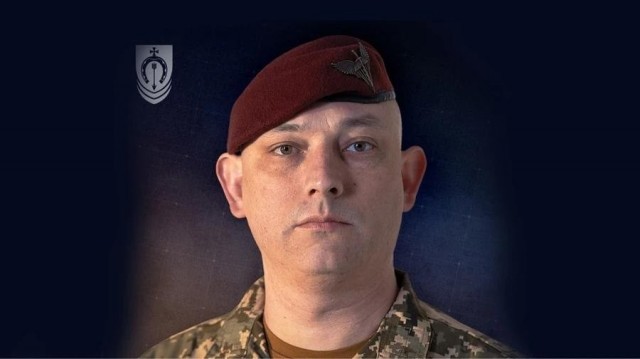 Двое- минус