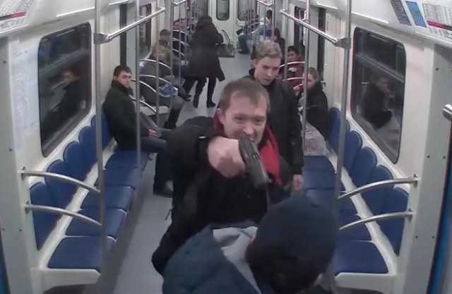 Суд отправил стрелка из московского метро