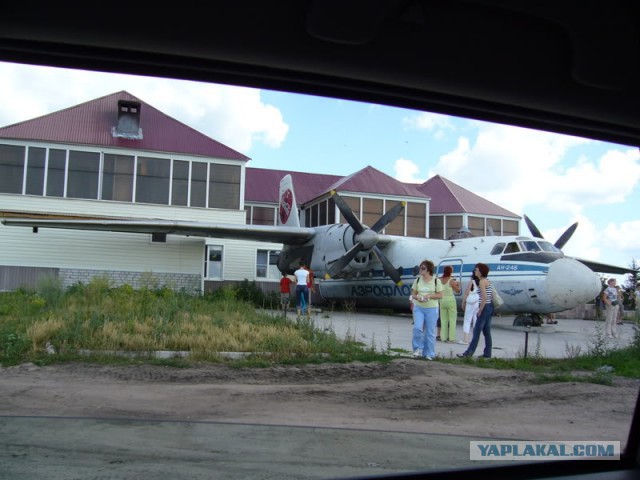 20 самых интересных авиапамятников