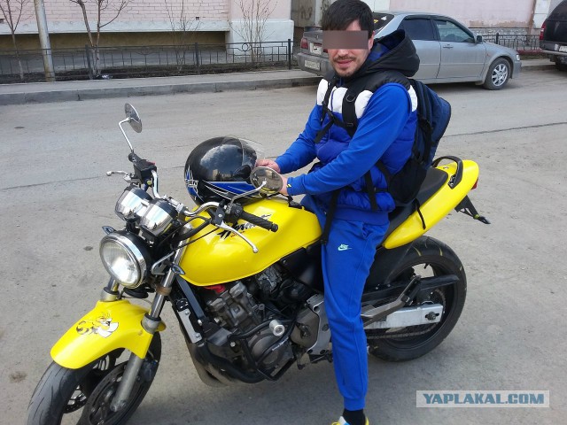 Буду ездить без номеров и сносить зеркала