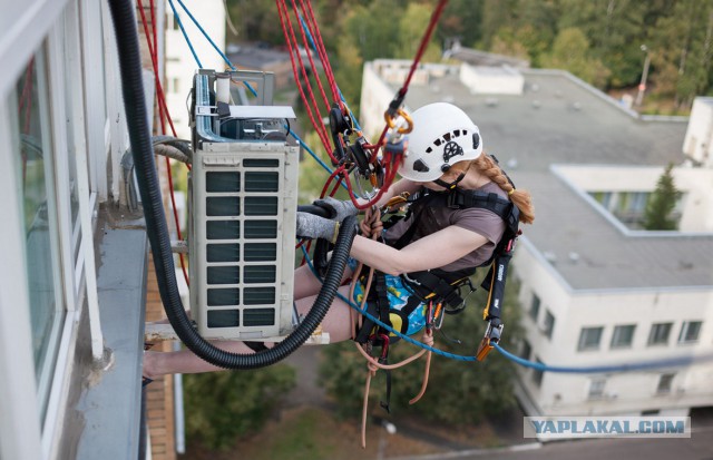 Попросил ребят сфотать как работаю...