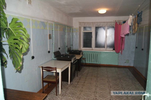 Хрущёвки были плохи, получите вот это и распишитесь ...