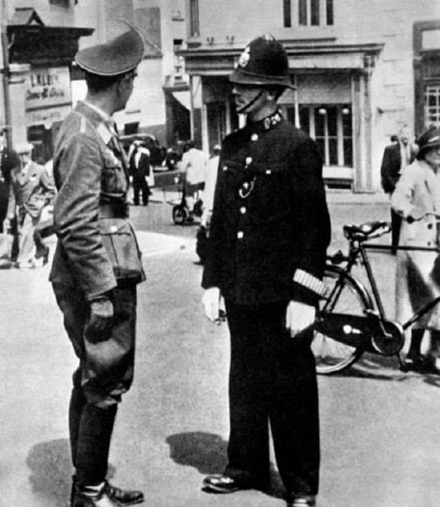 "Героическая оборона" Британией Нормандских островов 1940-45 года