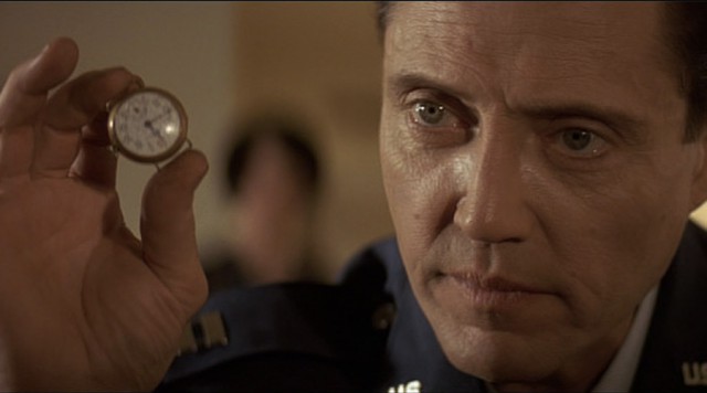 Медведев с часами после анекдота Путина стал объектом насмешек в соцсетях