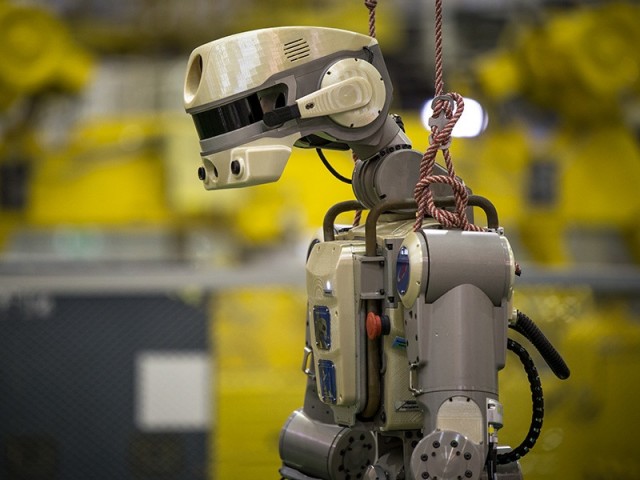 ​​Робот от Boston Dynamics поддерживает нашего робота Фёдора