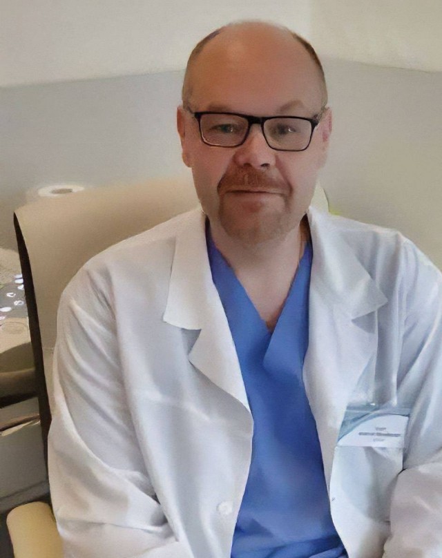 Московский хирург получил четыре года строгого режима за то, что попросил начальство выплатить ему зарплату, которую не выдавали два года.