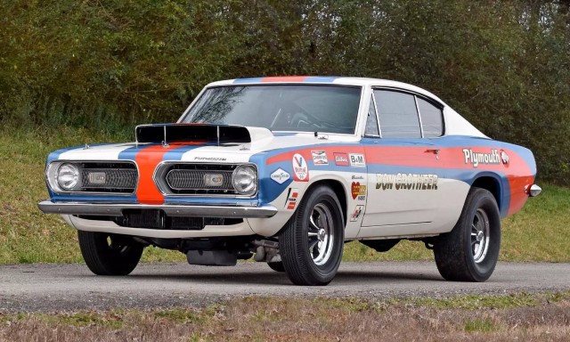 60 лет Plymouth Barracuda