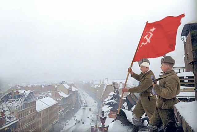 1945 год в 84 фотографиях