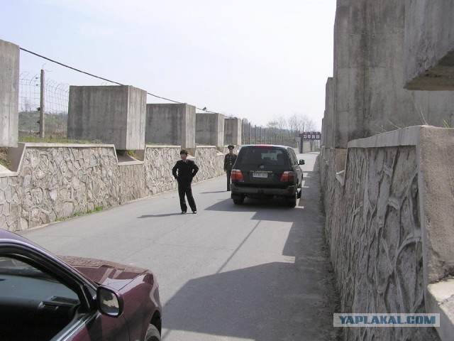 В Сеуле заявили, что КНДР подорвала ведущие в Южную Корею дороги