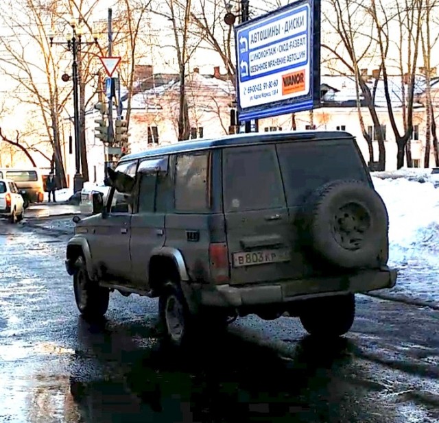 Сочинского "авторитета" заметили на иномарке в Адлере