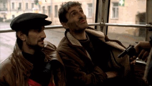 В Питере теперь бесплатный проезд — терминалы в общественном транспорте сломались из-за белых списков.