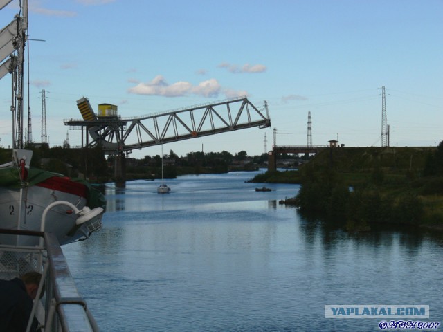 Белые мосты и разводные ночи