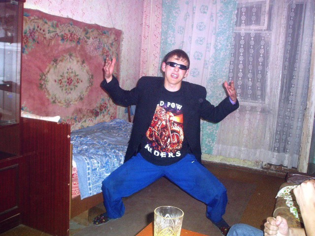 Веселые фотокарточки из крайне асоциальных сетей