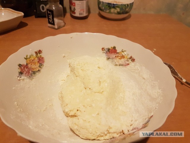 Творожно-сырные колечки с кунжутом