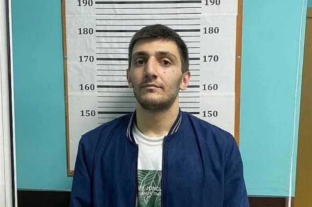 В Петербурге "чеченского волка", обвиняемого в применении опасного насилия в отношении полицейского, отпустили домой.
