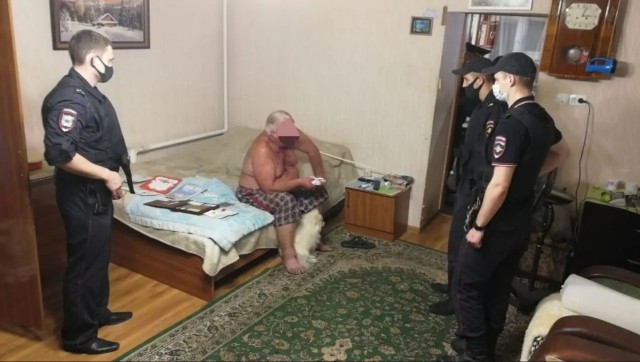 Пьяный пенсионер застрелил двухлетнюю девочку и ранил её мать в деревне Панарино Щекинского района