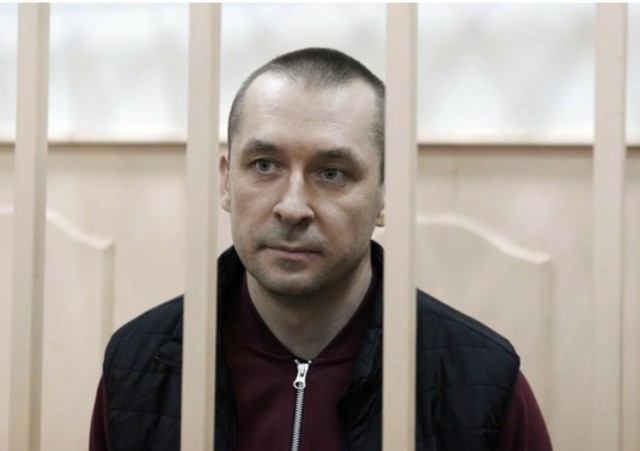 Лишился ... миллионов долларов