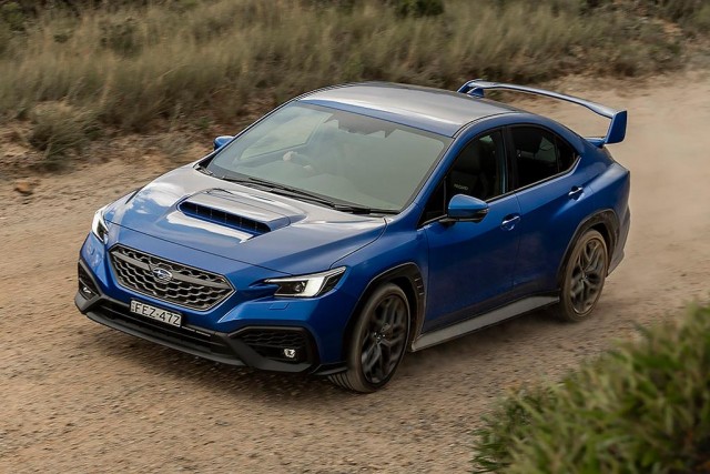 Subaru отказалась от бесконечных сенсоров и вернула обычные переключатели в своем новом внедорожнике Outback 2026