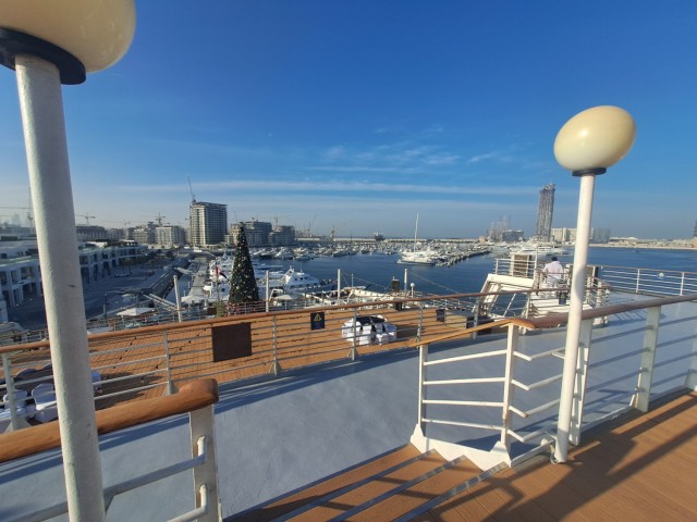 Дубайск в декабре