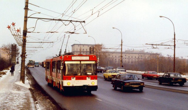 Игра на ЯПе: Угадай АВТО-8