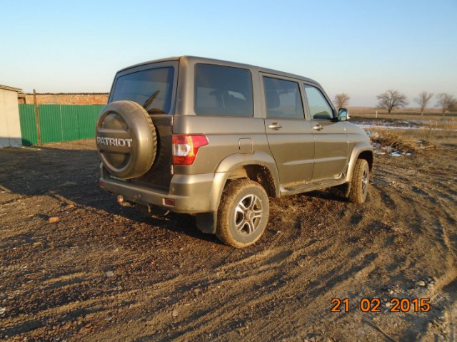 Гниющий UAZ Patriot и два отличных японца!