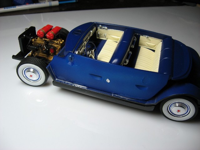 Модель 1:25 HUDSON HORNET 1953