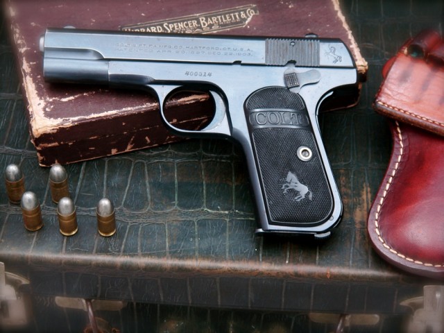Пистолет Colt Model 1903 Pocket Hammerless - шедевр оружейной эстетики.