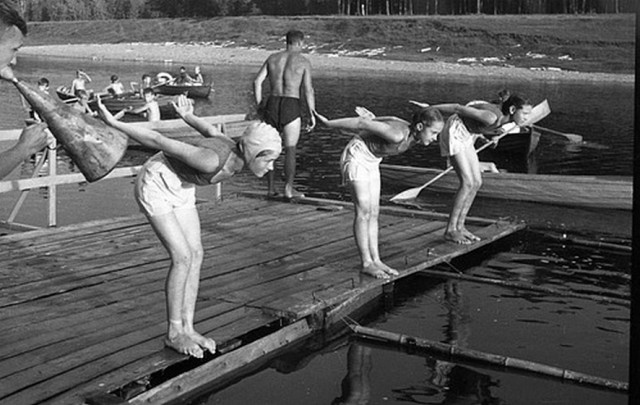 Первые два послевоенных года в исторических фотографиях