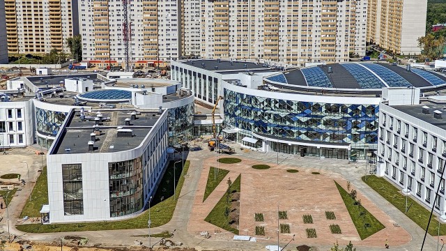 В Воронеже открылась самая большая школа России