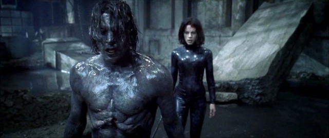 Оборотни против вампиров. Конкурс ужастиков к 31 октября