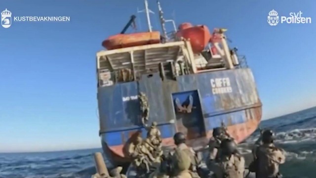Швеция конфисковала связанный с Россией сухогруз Caffa за перевозку зерна и хочет передать его Украине