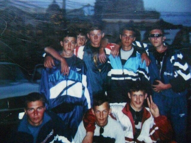 А кто ходил в жёваном спортивном костюме в 90-х?