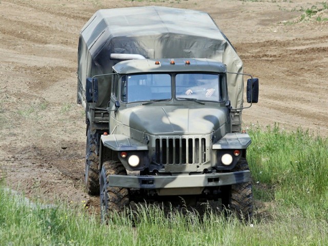 А какое сейчас авто выглядит брутально, или Авто только для девушек.