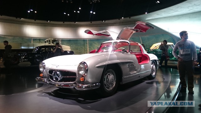 Музей Merсedes Benz в Штутгарте