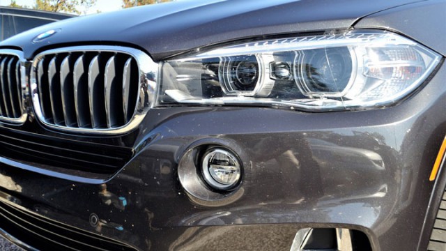 В Ленинградской области мужчина застрелил мигранта. Полиция ищет BMW X5 с номером "999"