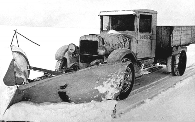 Плуги и щётки, шнеки и роторы: снегоуборочные машины прошлого