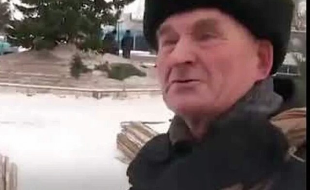 Как вам ëлка, коллеги?