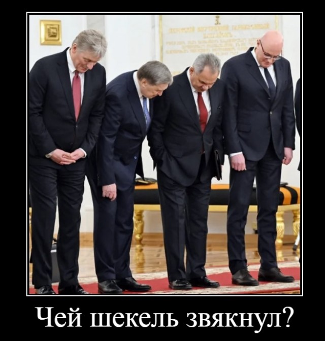 Над  ̶к̶е̶м̶ чем смеётся Медведев?