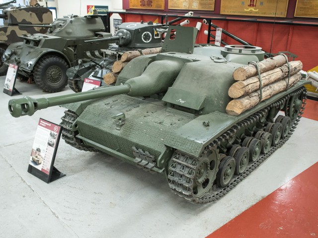 StuG III под кличкой "Гадюка", самая массовая в производстве с которой пришлось встретиться нашим дедам.