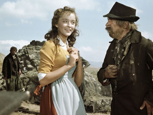 Анастасия Вертинская и ее алые паруса